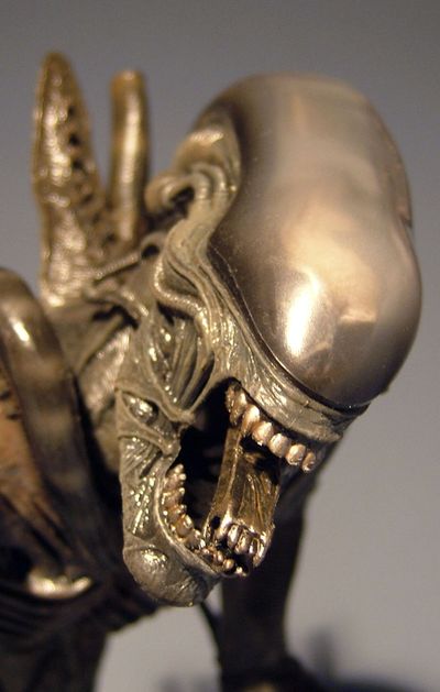 Alien Big Chap sixth scale action figure by Hot Toys