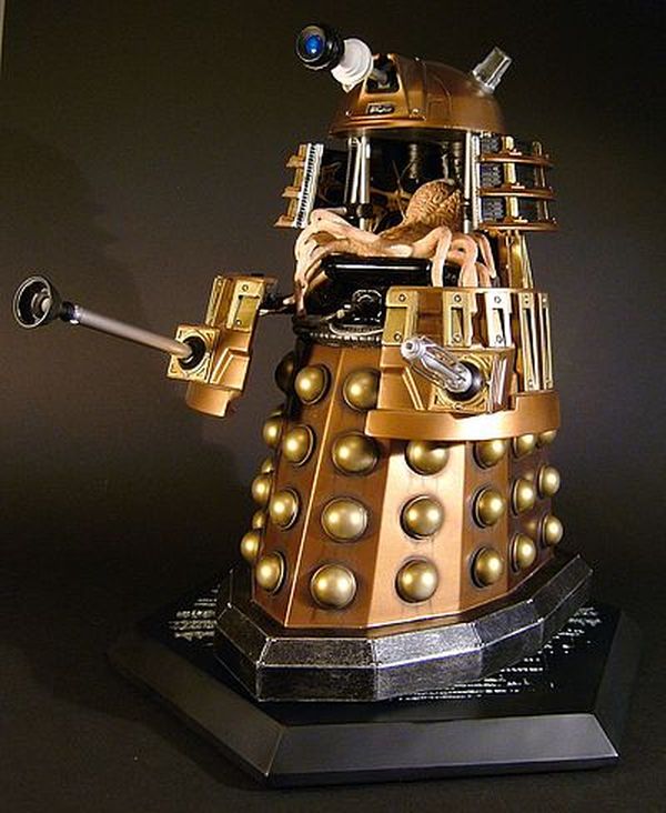 Dr. Who Dalek statue by Weta