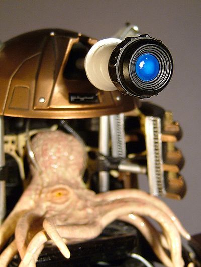 Dr. Who Dalek statue by Weta