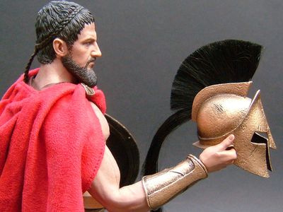 300 King Leonidas sixth scale action figure by Hot Toys