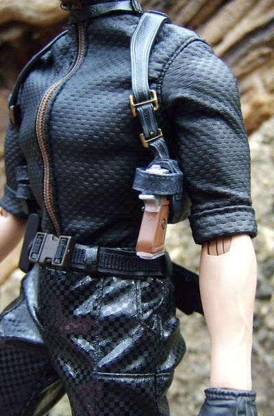 Resident Evil 5 Wesker and Sheva sixth scale action figures by Hot Toys
