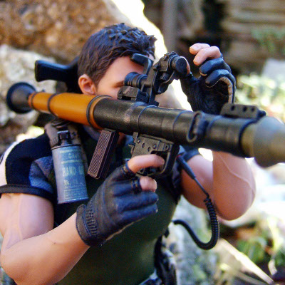 Hot Toys- Resident: Evil 5- Chris Redfield (BSAA version)