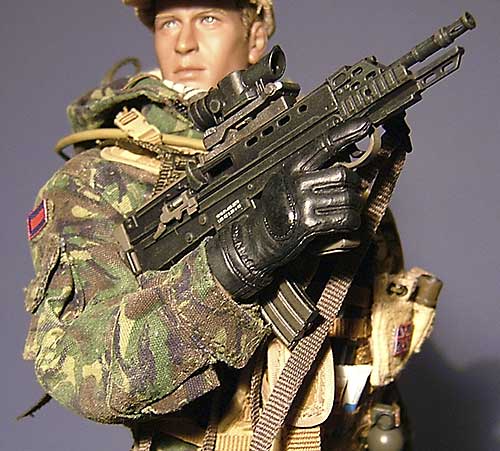 Blues and Reds in Afghanistan action figures from Hot Toys