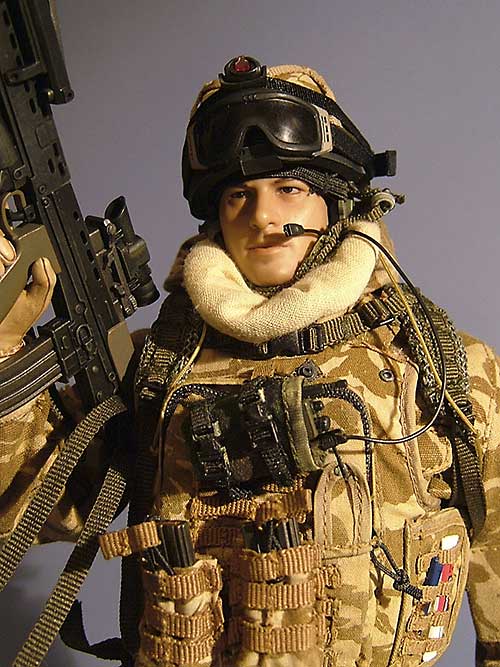 Blues and Reds in Afghanistan action figures from Hot Toys