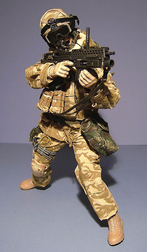 Blues and Reds in Afghanistan action figures from Hot Toys