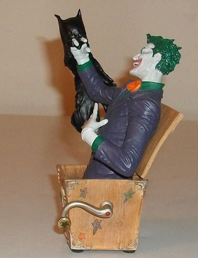 Joker mini-bust by DC Direct