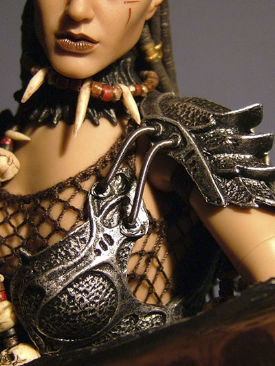 Hot Toys She Predator Machiko action figure