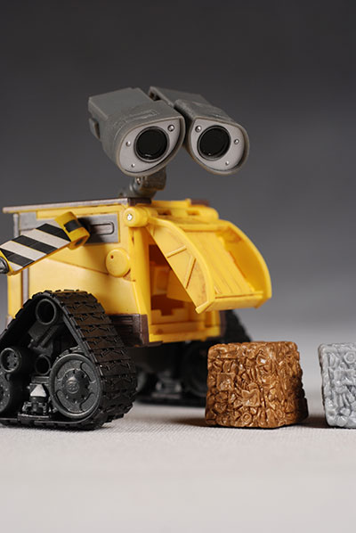 Wall-E and Eve deluxe action figures by Thinkway Toys