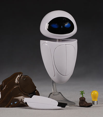 Wall-E and Eve deluxe action figures by Thinkway Toys