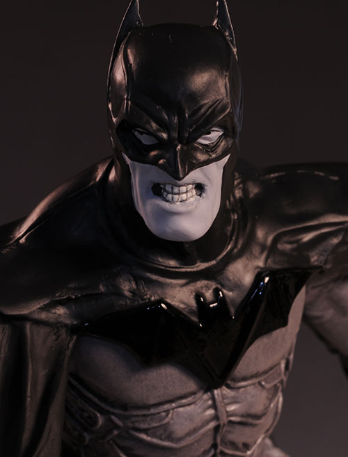 Batman Black and White Bermejo statue by DC Direct
