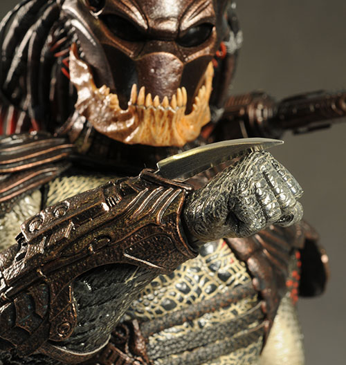 Berserker Predator 1/6th action figure by Hot Toys