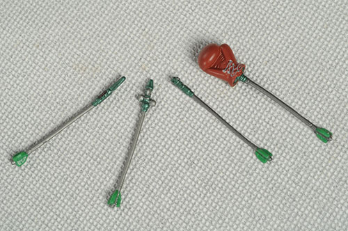 DCUC Green Arrow accessories action figure by Mattel
