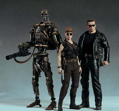 Terminator 2 Sarah Connor 1/6th action figure by Hot Toys