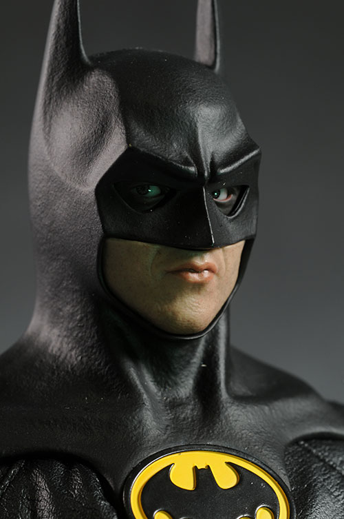 1989 Batman Michael Keaton action figure by Hot Toys