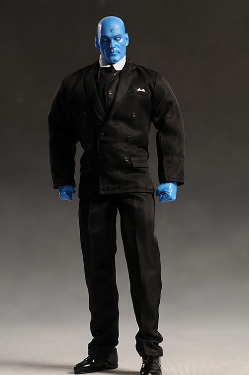 Watchmen Dr. Manhattan deluxe action figure by DC Direct