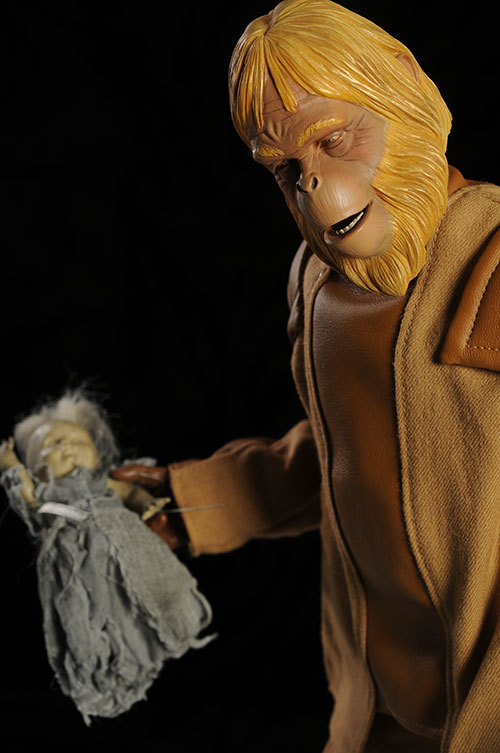 Dr. Zaius Planet of the Apes Premium Format statue by Sideshow Collectibles