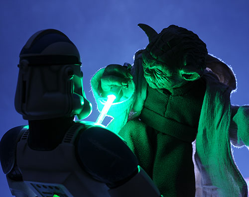 Star Wars Yoda vs Clone Trooper Premium Format statue by Sideshow Collectibles