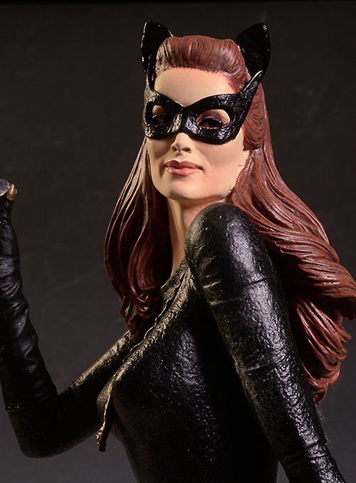 1966 Catwoman Julie Newmar statue fron Tweeterhead
