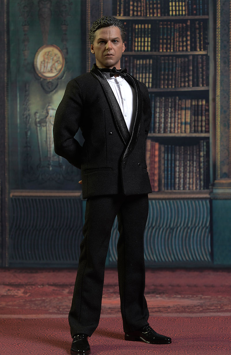 Batman Returns Batman, Bruce Wayne action figure by Hot Toys