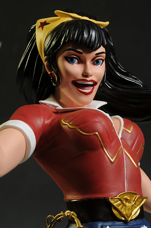 Wonder Woman DC Bombshells statue by DC Collectibles