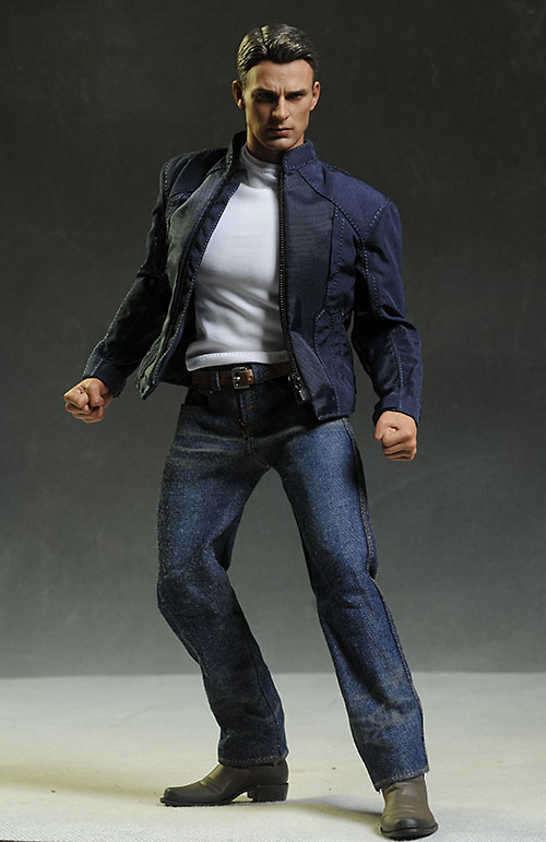 Hot Toys Captain America/Steve Rogers two pack action figures