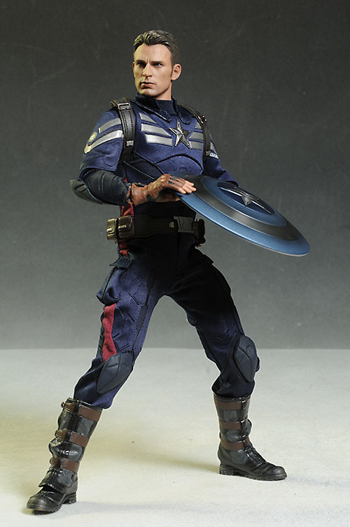 Hot Toys Captain America/Steve Rogers two pack action figures