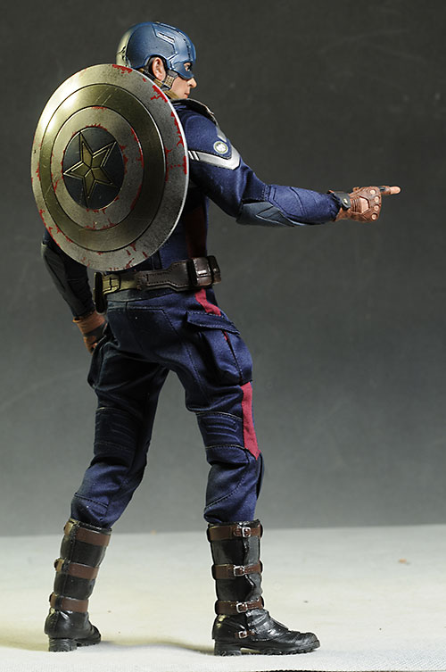 Hot Toys Captain America/Steve Rogers two pack action figures