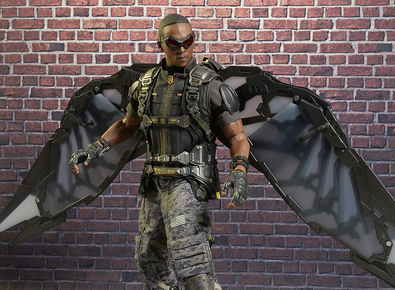 Hot Toys Falcon