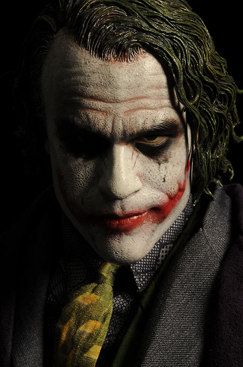 Joker Dark Knight Batman Masterpiece HD figure by Enterbay