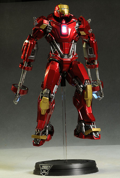 Iron Man MK35 power pose action figure by Hot Toys