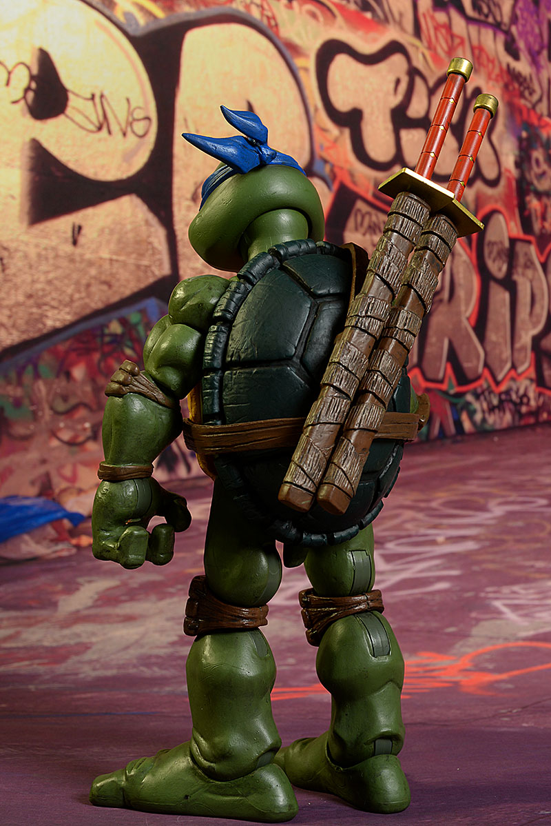 Leonardo Teenate Mutant Ninja Turtles sixth scale figure by Mondo
