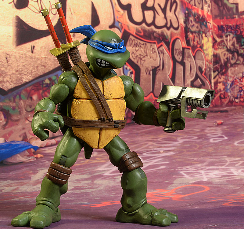 Leonardo Teenate Mutant Ninja Turtles sixth scale figure by Mondo