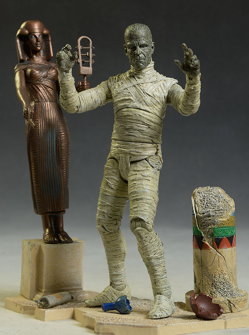 Universal Monsters Mummy deluxe action figure by DST