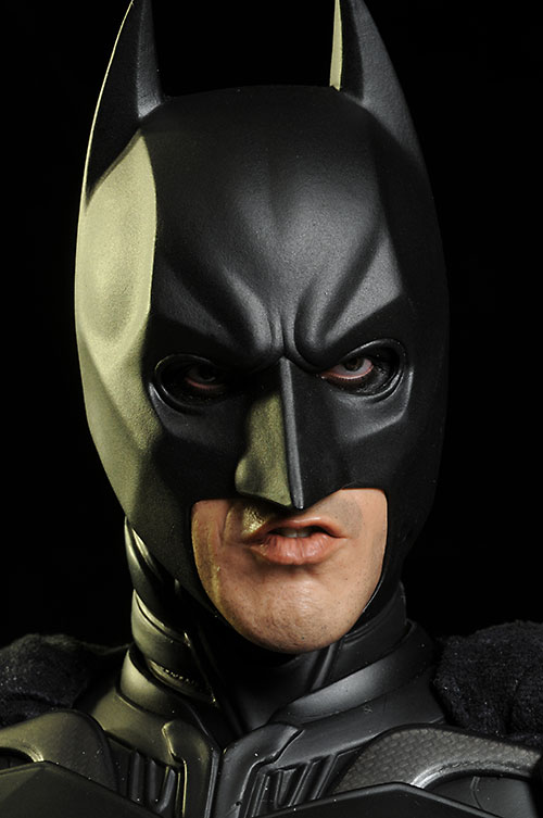 Dark Knight Rises Batman 1/4 scale action figure by Hot Toys