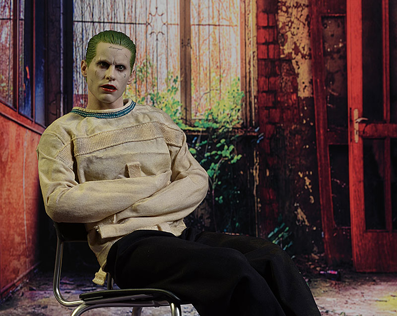 Suicide Squad Arkham Asylum Joker 1/6 action figure by Hot Toys