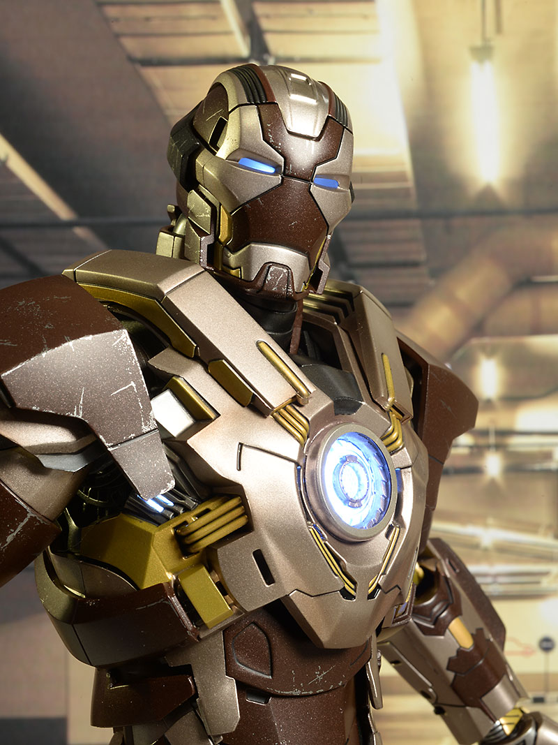 Iron Man MK XXIV Tank action figure by Hot Toys