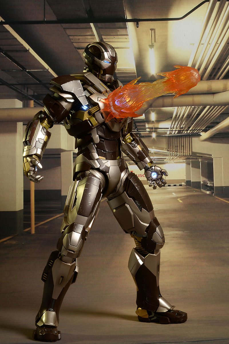 Iron Man MK XXIV Tank action figure by Hot Toys