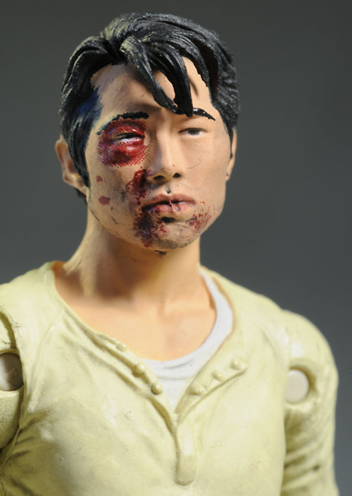 Walking Dead Glenn & Maggie action figures by McFarlane