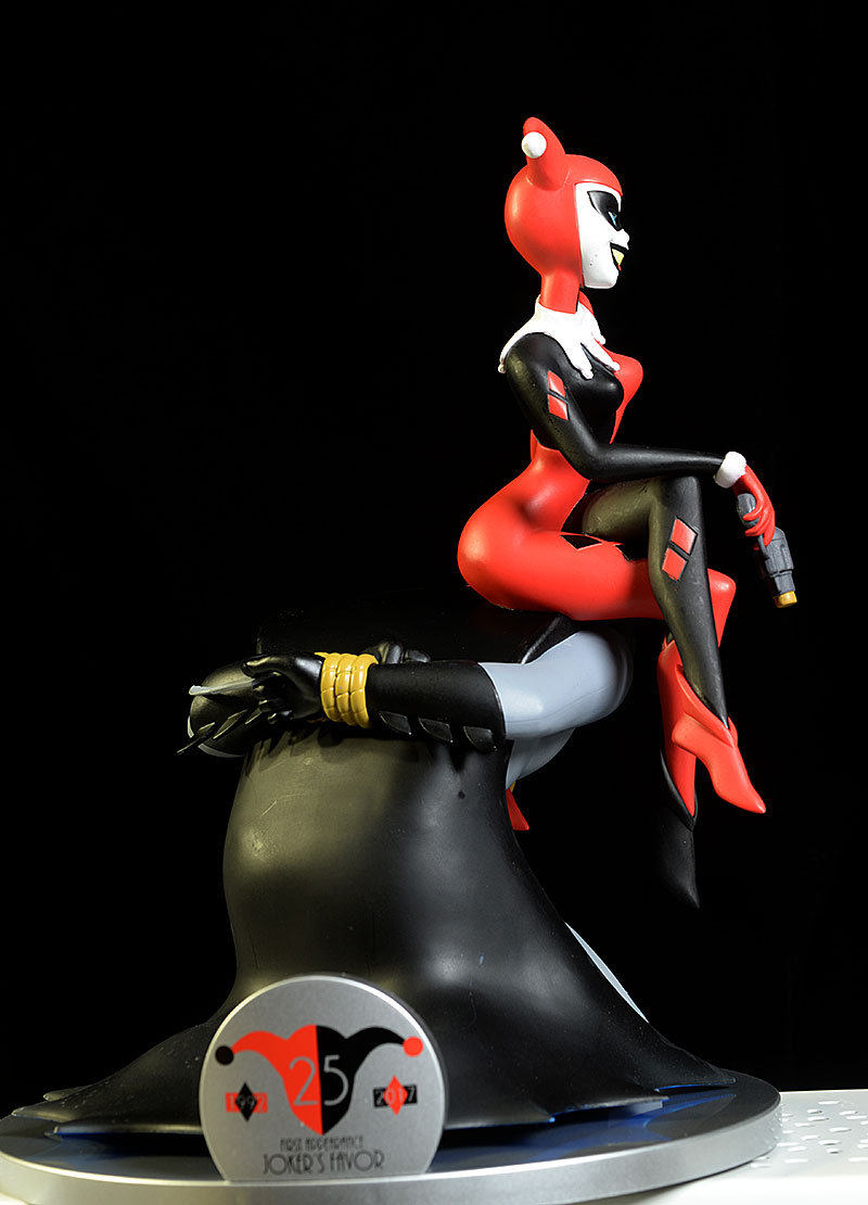 Harley Quinn 25th Anniversary BTAS Gallery statue by Diamond Select Toys