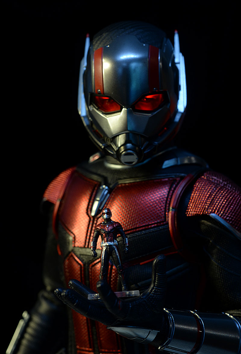 Ant-Man and the Wasp Ant-Man sixth scale action figure by Hot Toys