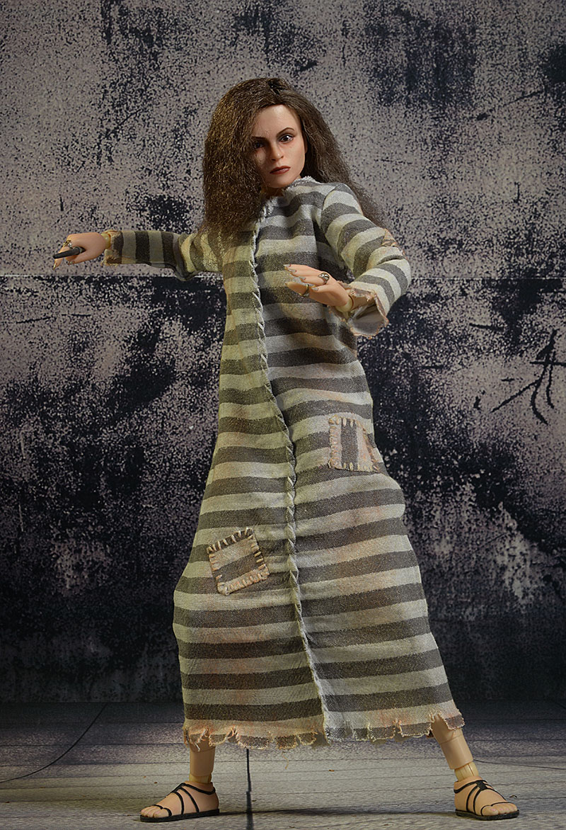 Bellatrix Lestrange Prisoner sixth scale action figure by Star Ace