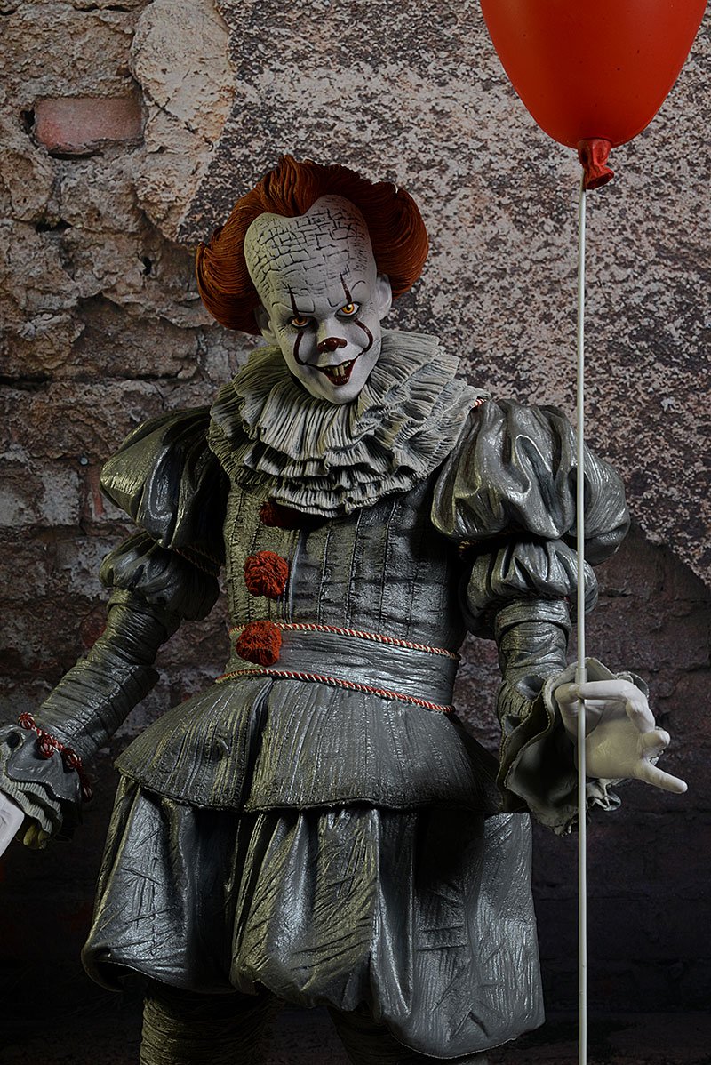 Pennywise IT Chapter 2 quarter scale action figure by NECA
