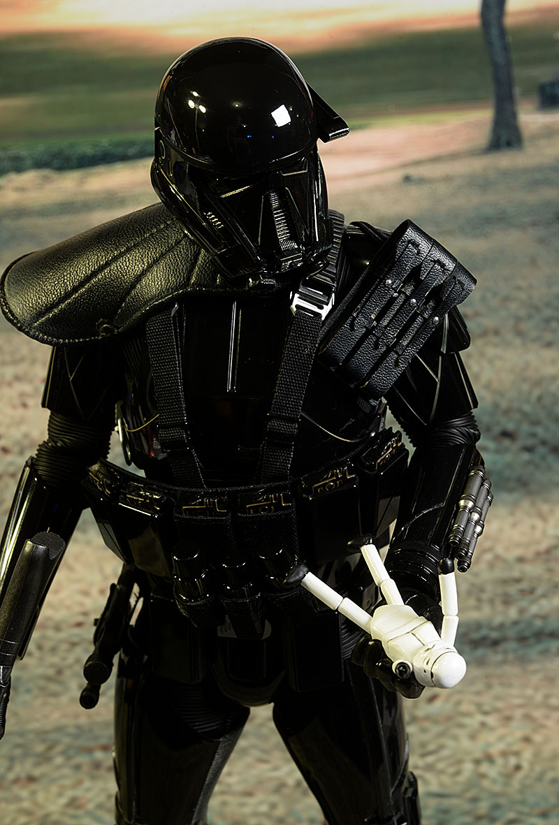 Death Trooper Specialist Deluxe Star Wars sixth scale figure by Hot Toys