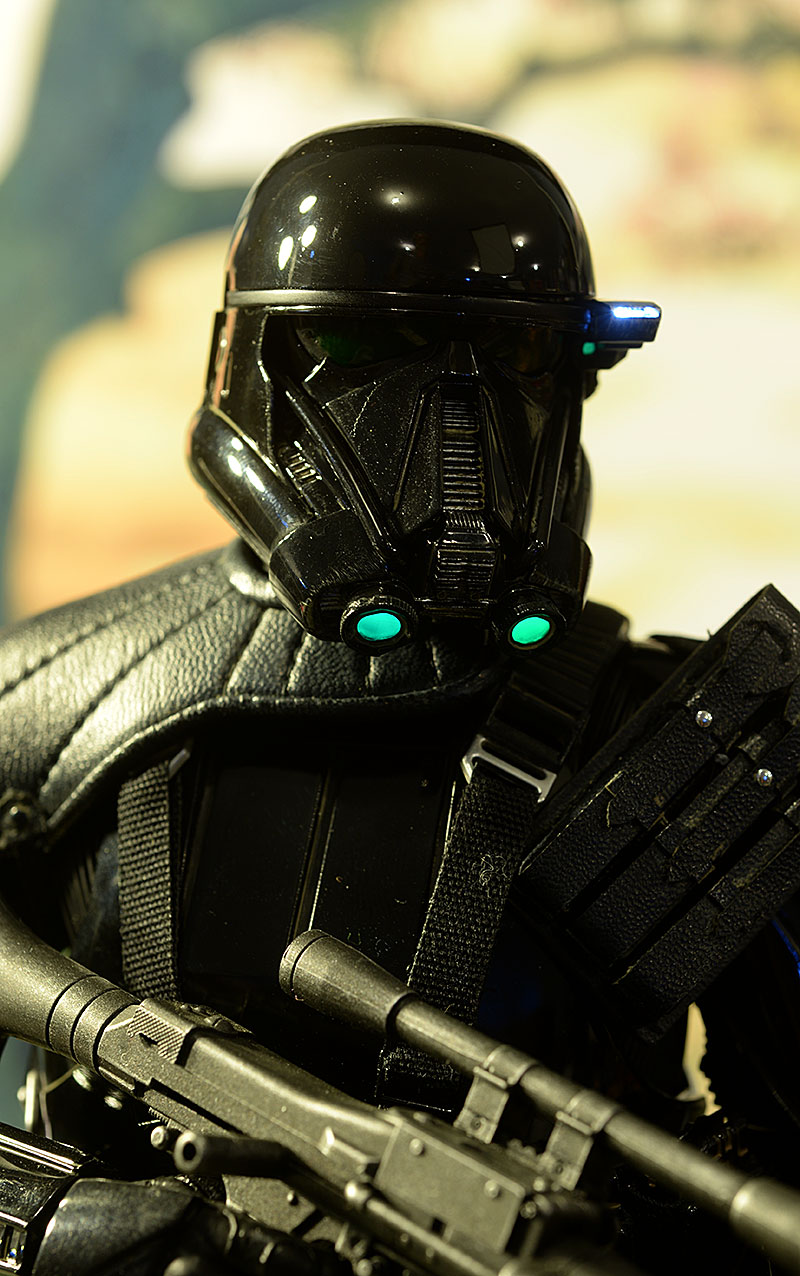 Death Trooper Specialist Deluxe Star Wars sixth scale figure by Hot Toys
