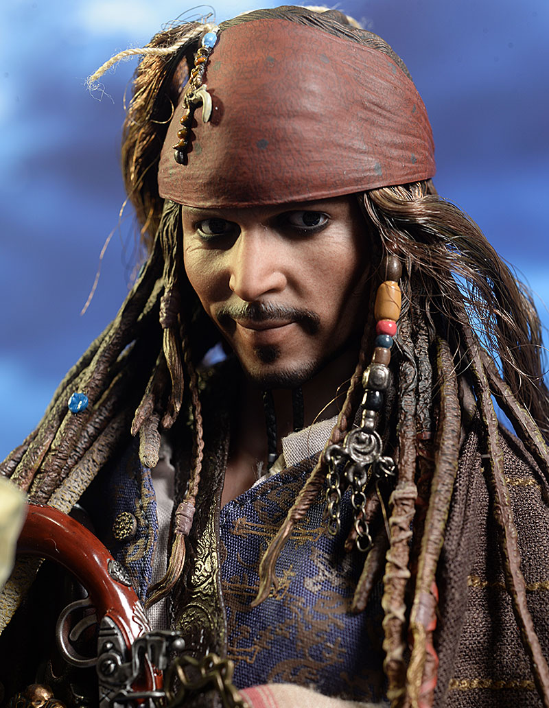 Jack Sparrow Pirates Dead Men Tell No Tales sixth scale action figure by Hot Toys