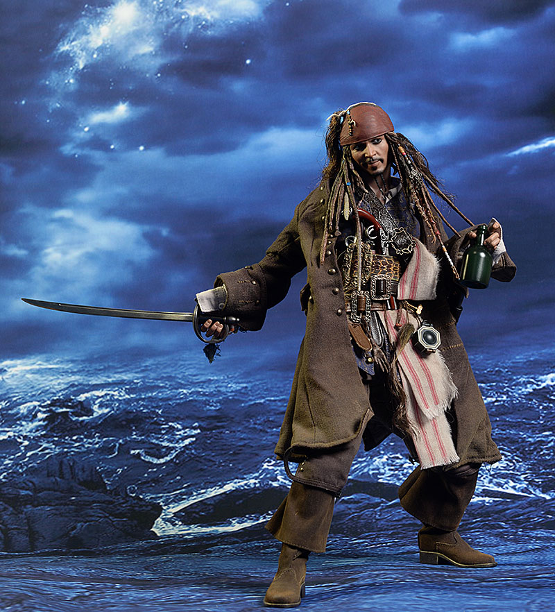 Jack Sparrow Pirates Dead Men Tell No Tales sixth scale action figure by Hot Toys