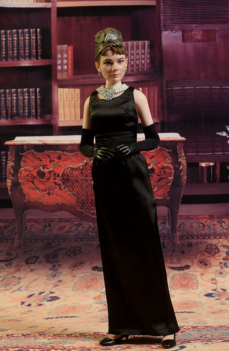 Audrey Hepburn Breakfast at Tiffany's sixth scale figure by Star Ace
