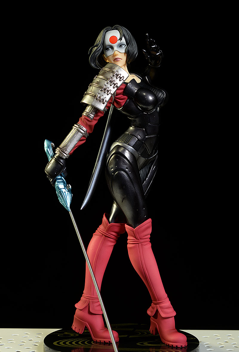 Katana DC Bishoujo statue by Kotobukiya