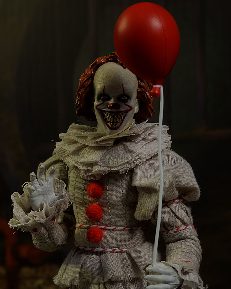 Pennywise IT One:12 Collective action figure by Mezco
