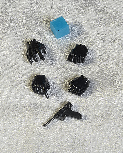 Red Skull One:12 Collective action figure by Mezco Toyz